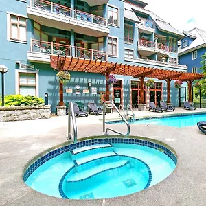Apartment Alpenglow Large With Dedicated Work Space By Mva, Whistler