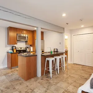 Apartment Gorgeous Creekside Studio, Whistler