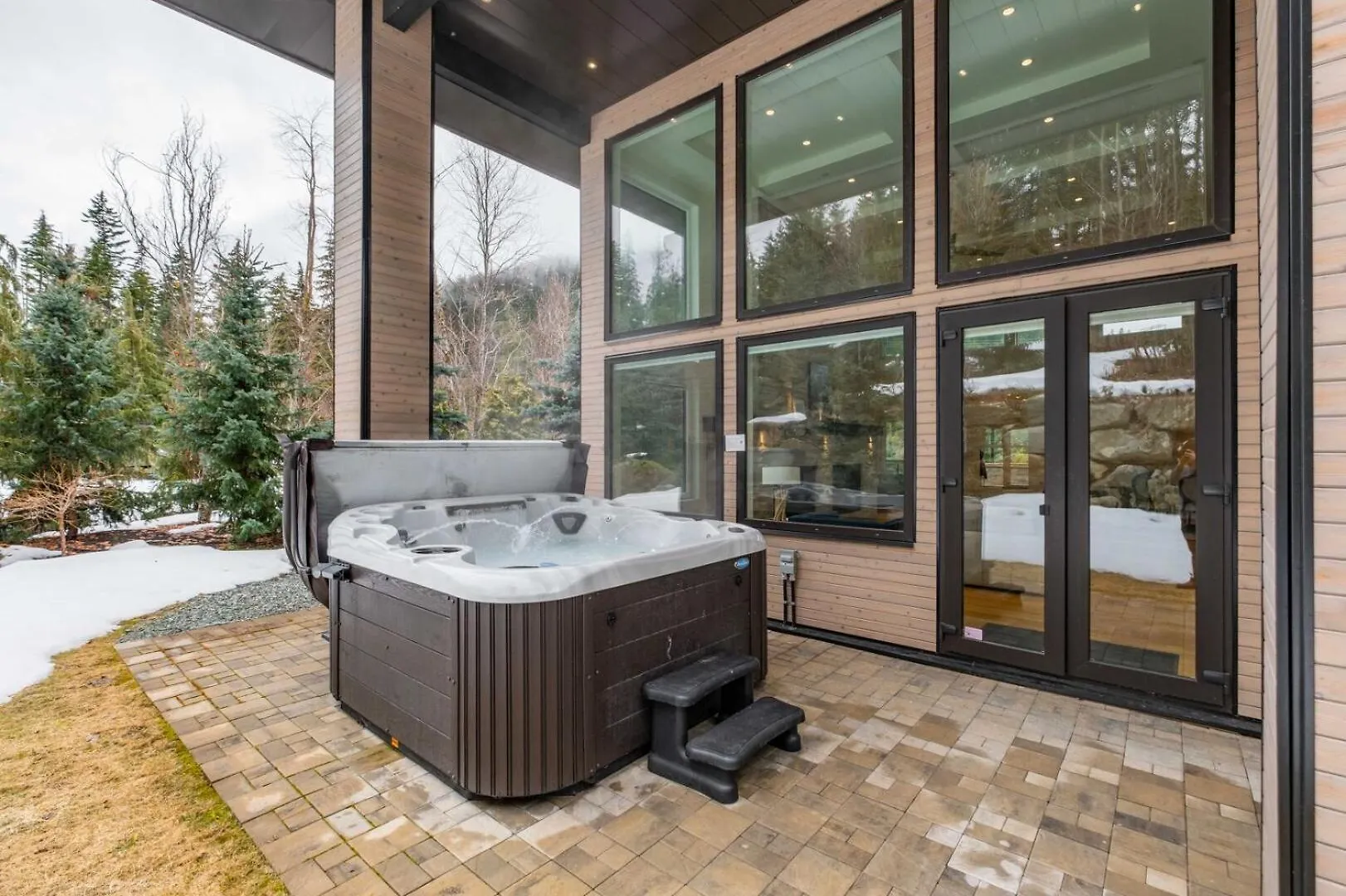 Wedgewoods Corduroy Run Chalet By Outpost Whistler 0*,
